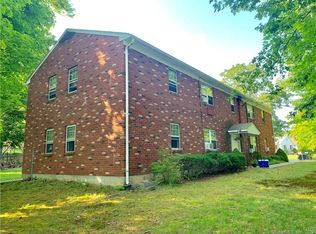 1 Skokorat St #1A, Seymour, CT 06483