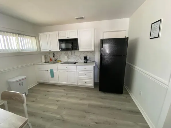 525 W Beacon Rd #2, Lakeland, FL 33803