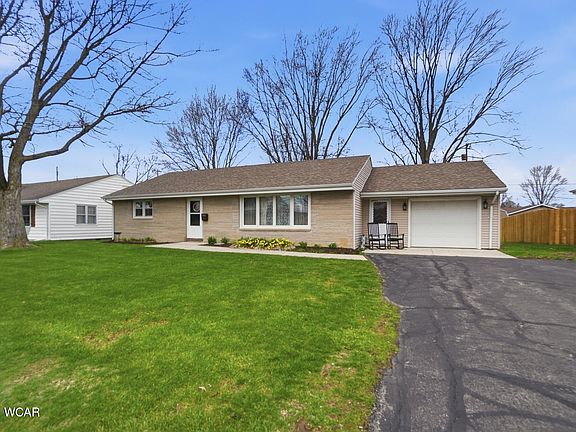 2nd image of 1207 E Ervin Rd