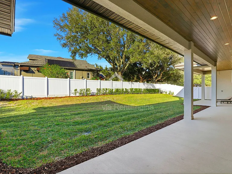 705 Largovista Dr — Photo 44
