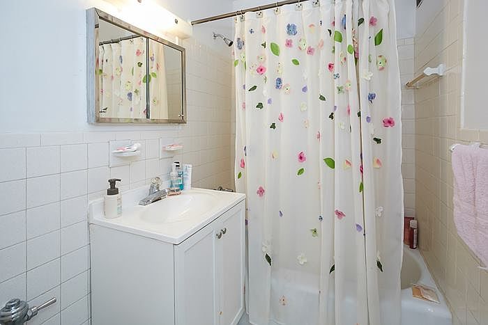 1st image of 30-44 29th St #4-D