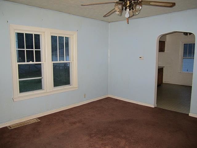 1st image of 317 W Garfield Ave