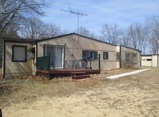 274 Beech St, Oxford, WI 53952