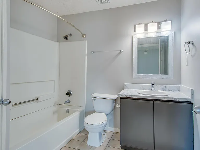 MODERN BATHROOMS