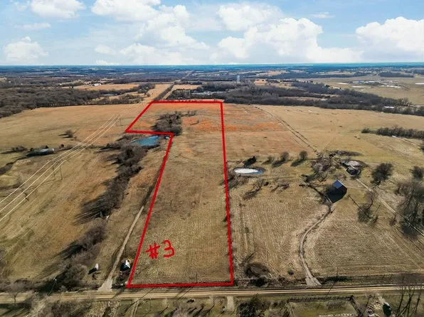 3 W 271st St, Paola, KS 66071
