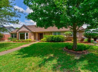9814 Vogue Ln, Houston, TX 77080