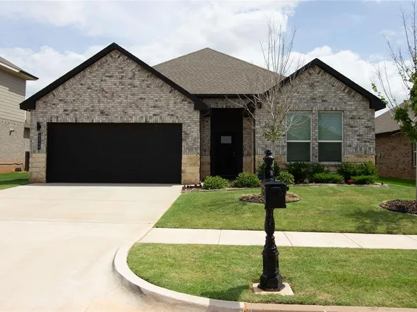 9040 NW 149th Ter, Yukon, OK 73099