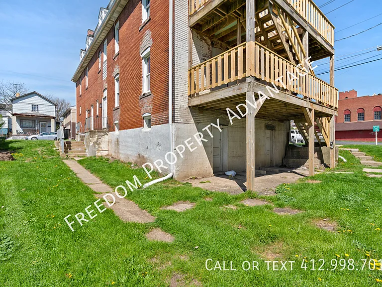 10 Iron St #1A — Photo 16