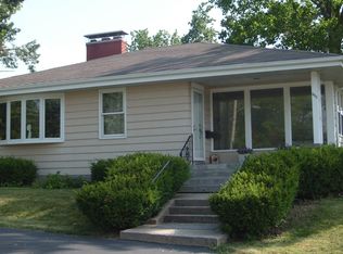 400 Columbia Ave, Waterloo, IL 62298