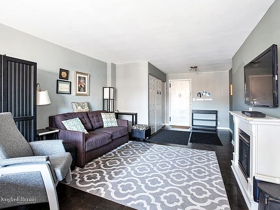 2nd image of 205 3rd Ave APT 16J