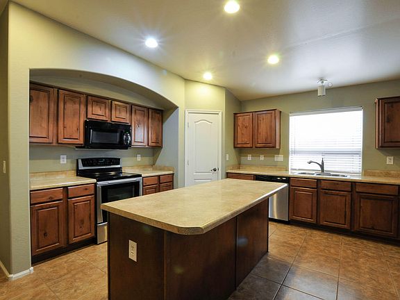 4th image of 1357 E Judi Dr