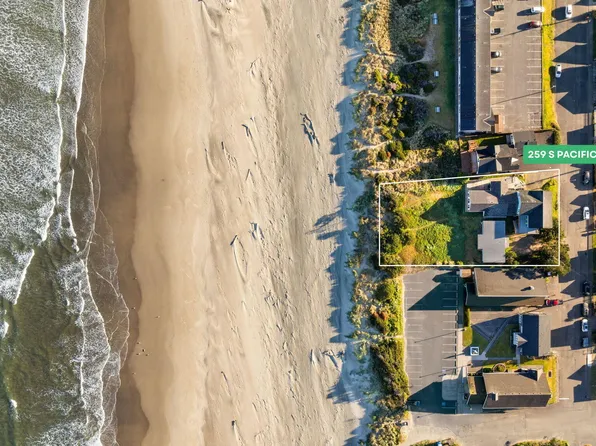 269 S Pacific St, Rockaway Beach, OR 97136