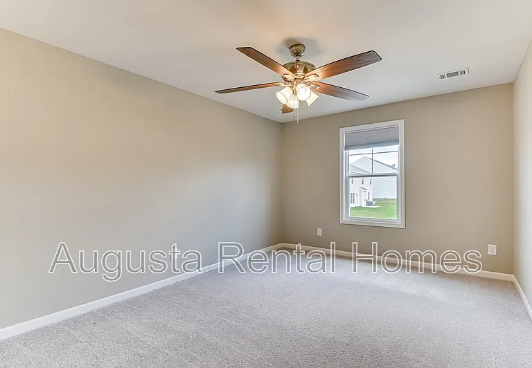 390 Tupelo Pass — Photo 33