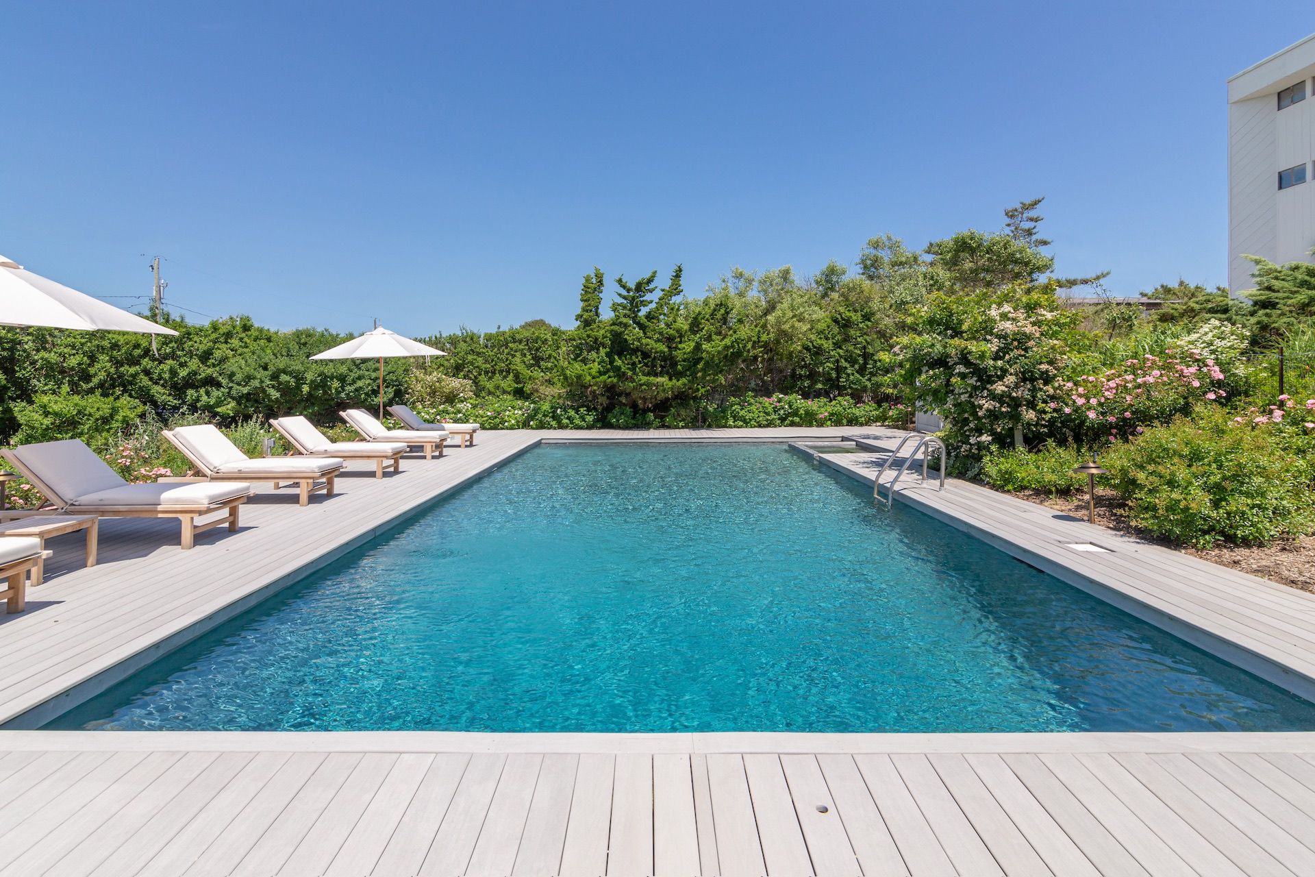 165 Surfside Dr, Bridgehampton, NY 11954 Out East