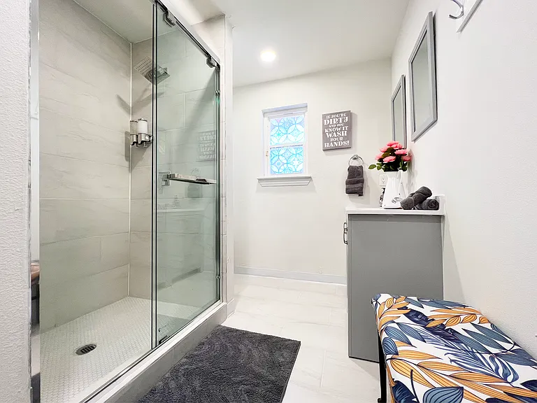 9241 Markanne Dr — Photo 37