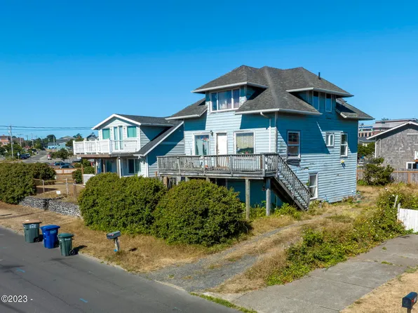 1017 SW Elizabeth St, Newport, OR 97365