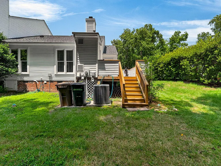 114 Planetree Ln — Photo 20