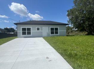 1702 E 11th St, Lehigh Acres, FL 33972