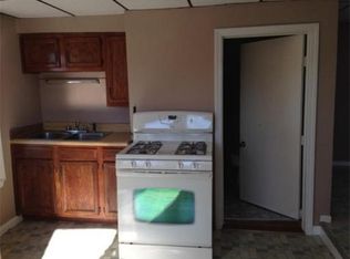 4 Myrtle Pl #3, Taunton, MA 02780