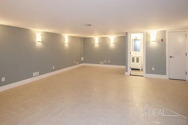 Rented by Ideal Properties Group | media 1