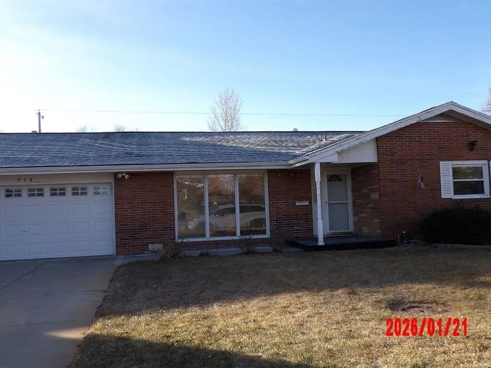 914 Cedarberry Rd