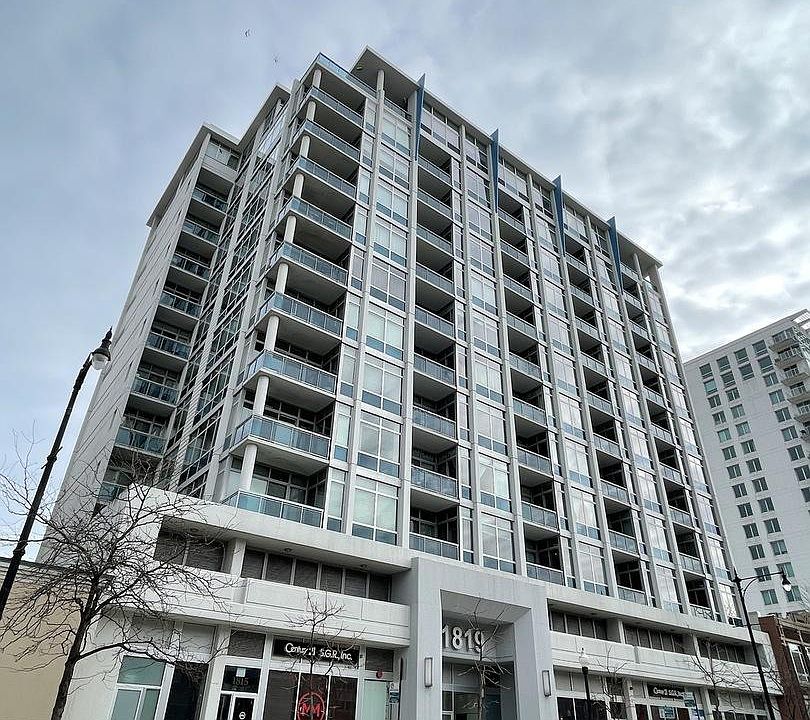 1st image of 1819 S Michigan Ave Unit 409