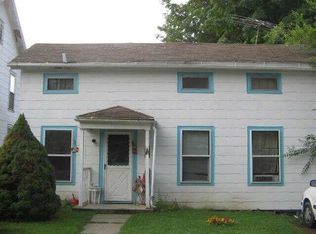 17 Hopkins St, Mount Morris, NY 14510