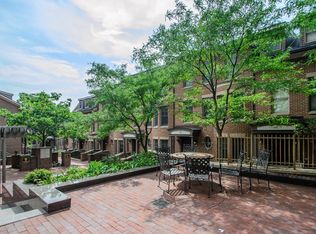 173 Ashley Mews, Ann Arbor, MI