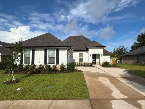 61 Amadeus Ave, Freeport, FL 32439