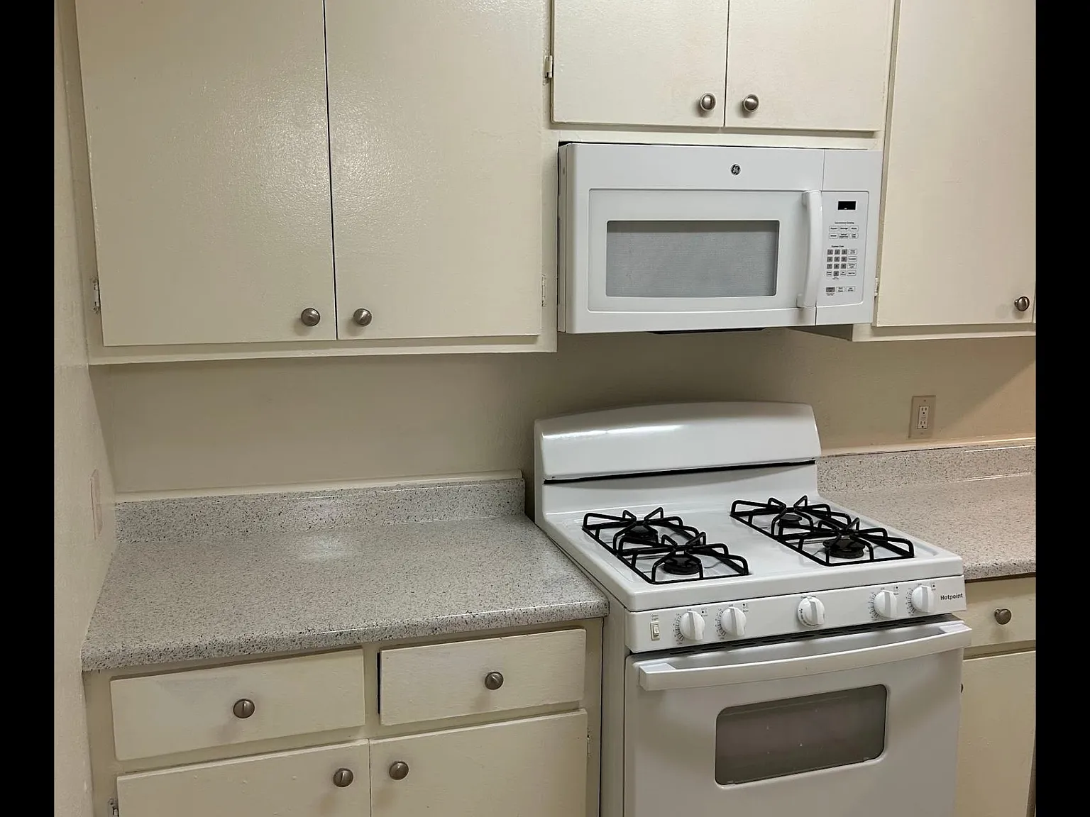 1 bed, 700 sqft, $1,349 — Photo 1