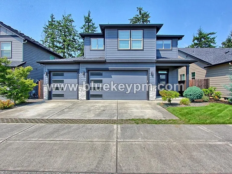 13520 NE 113th Way — Photo 1