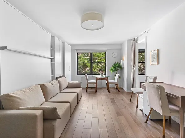 120 E 90th St APT 3F, New York, NY 10128