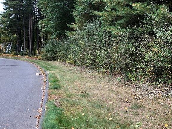 4th image of 69 Brighton Dr