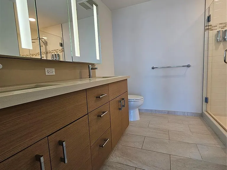 555 South St #2105 — Photo 11
