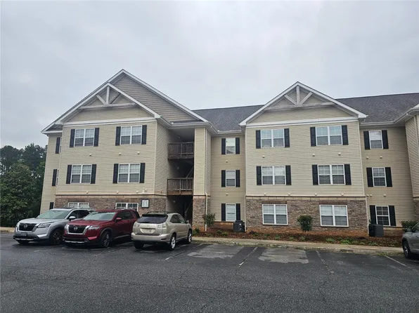 402 Lookover Dr, Anderson, SC 29621