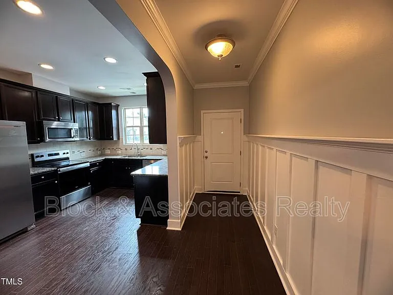 748 Wickham Ridge Rd — Photo 6