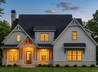 7 Bear Hollow Lane, Hyde Park, NY