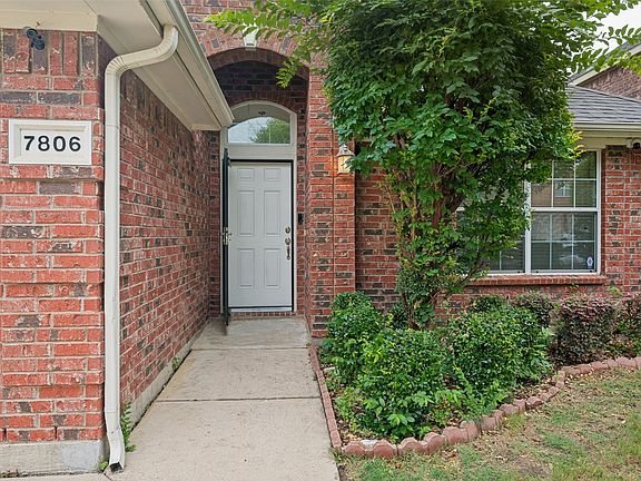 2nd image of 7806 Quiet Waters Dr