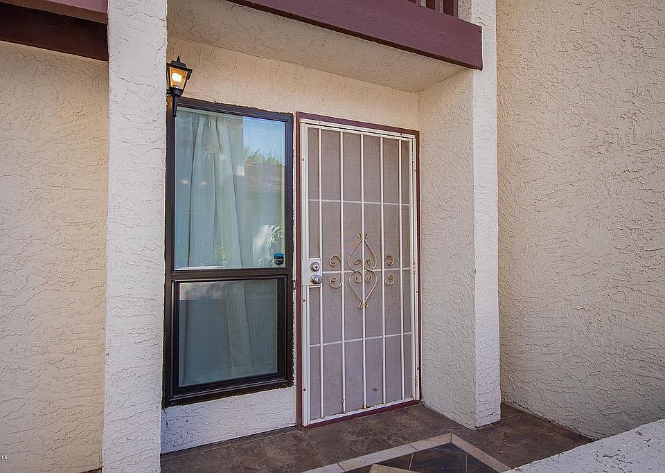 1st image of 15442 N 29th St Unit 2