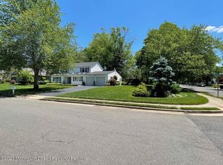 9 Newport Rd, Marlboro, NJ 07746