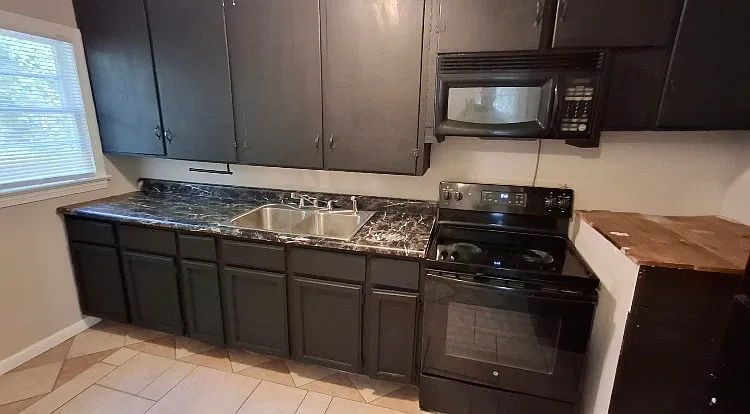 906 Appleby Street Northwest - 1 — Photo 3