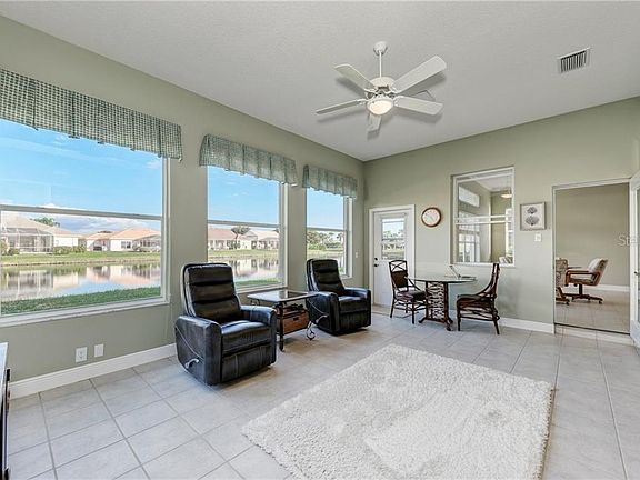 5th image of 416 Pebble Creek Ct