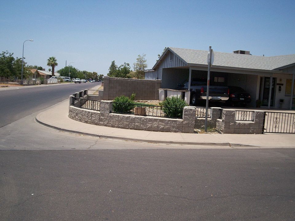 1st image of 2002 N 57th Dr