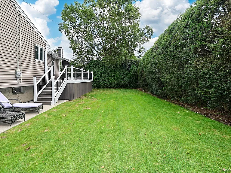 14 Glenn Dr — Photo 28