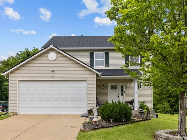 126 Shady Village Ct, Lake Saint Louis, MO 63367