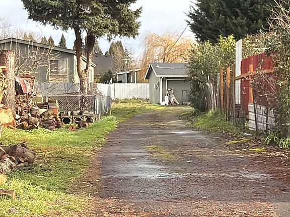 2nd image of 141 Fenton Ave