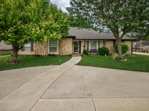 10 Village Dr, Canyon, TX 79015