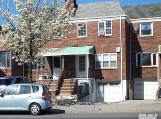 5840 Main St, Flushing, NY 11355