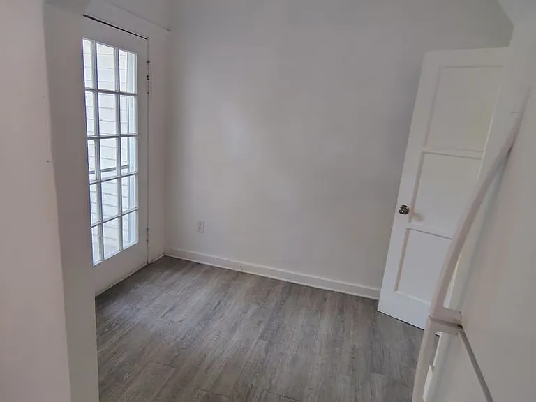 510 Holtby Rd — Photo 7