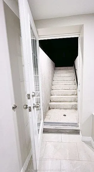 19 Yvette St NW #BASEMENT — Photo 7